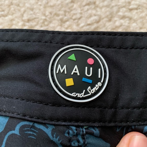 Maui and Sons Boardshorts - Picture 6 of 6